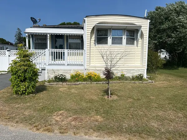 17 Lydia Drive, Plymouth, MA 02360