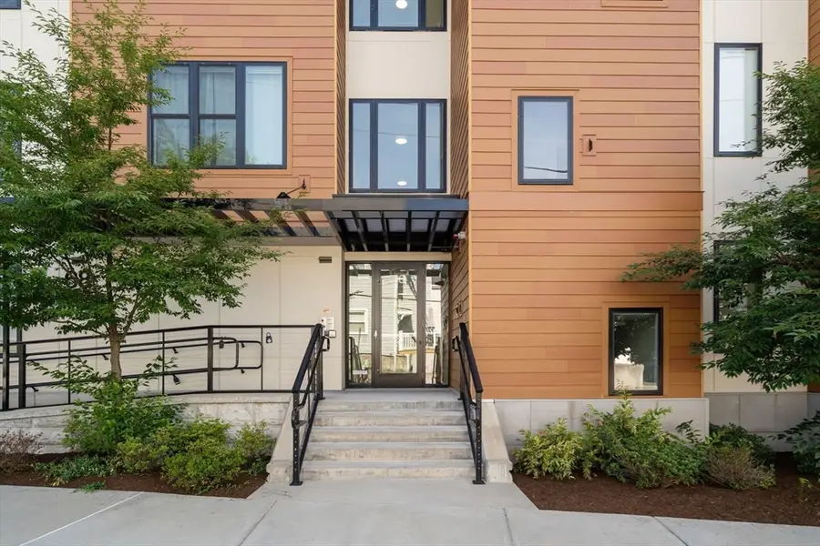 68 Los Angeles #306, Newton, MA 02458 - #3