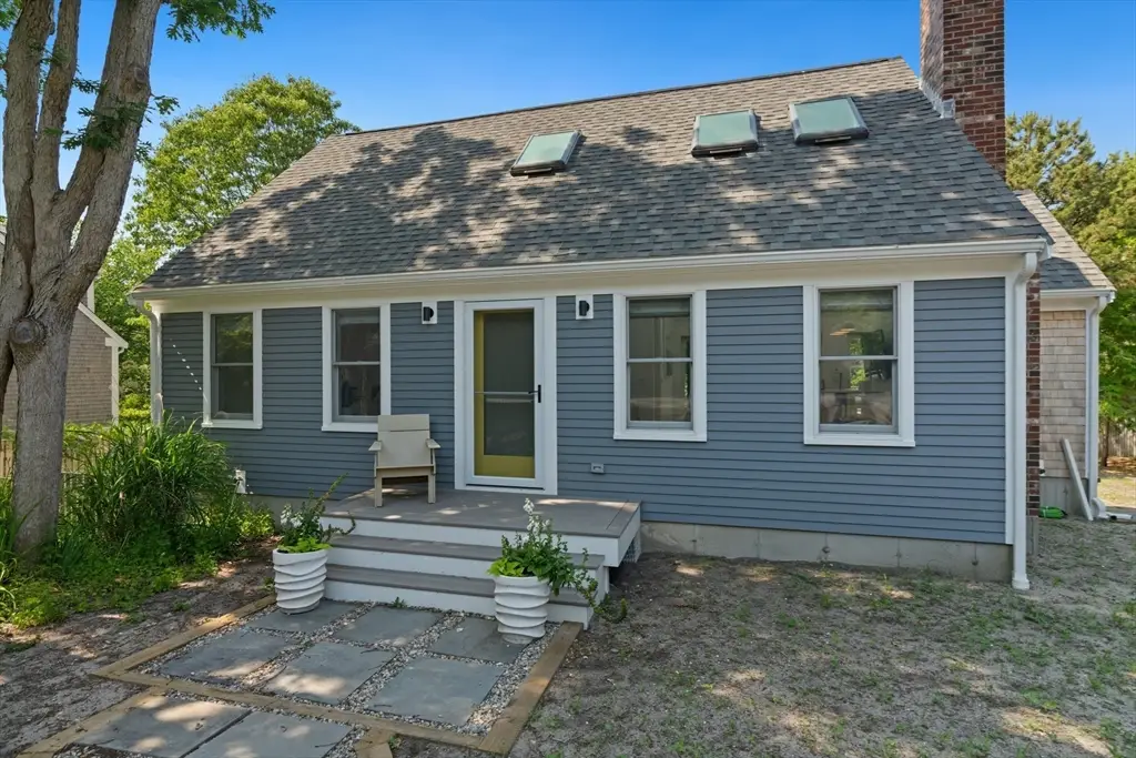 42 Bayberry Ave, Provincetown, MA 02657 - Image #1