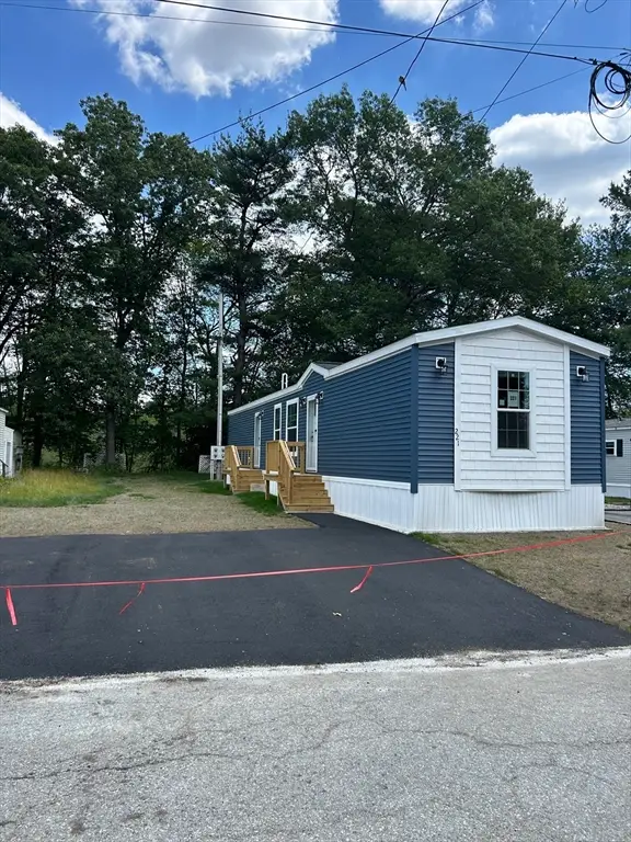 221 Shoreline Drive, Tewksbury, MA 01876