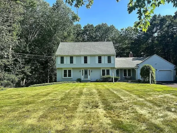 30 King Arthur Rd, Easton, MA 02356