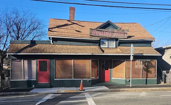 294 E Main St, East Brookfield, MA 01515