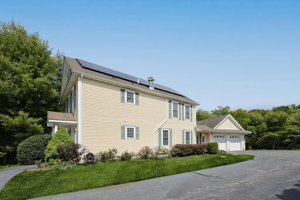 349 County St, Seekonk, MA 02771 - Image #1