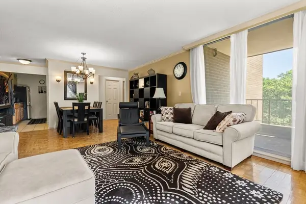 33 Pond Ave #603, Brookline, MA 02445