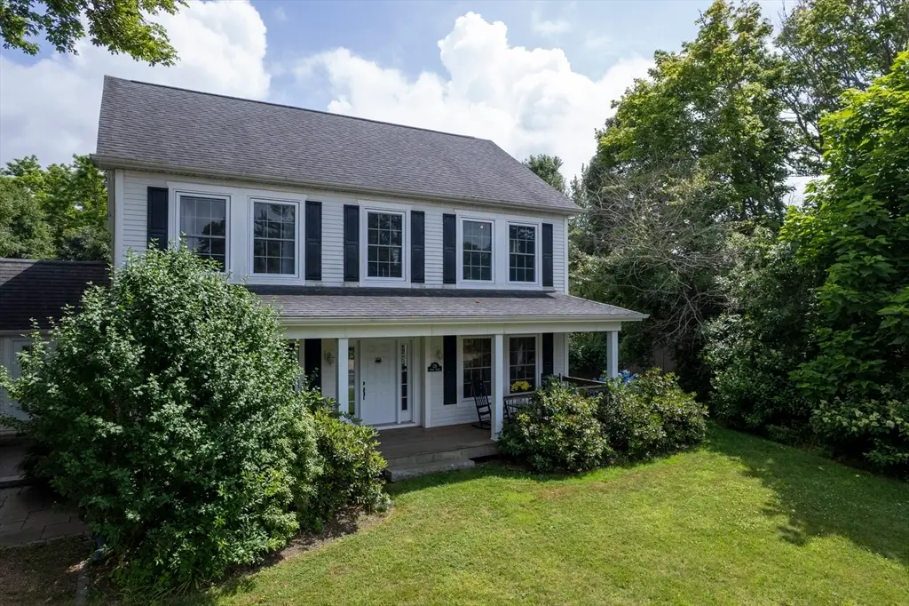 128-136 Spring St, Tisbury, MA 02568 - Image #1