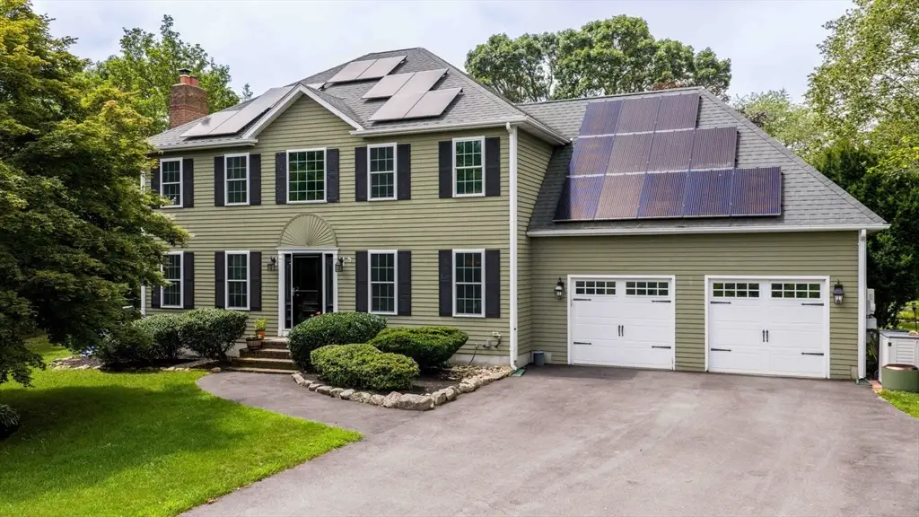 16 Gulf Hill Dr, Dartmouth, MA 02748 - Image #1