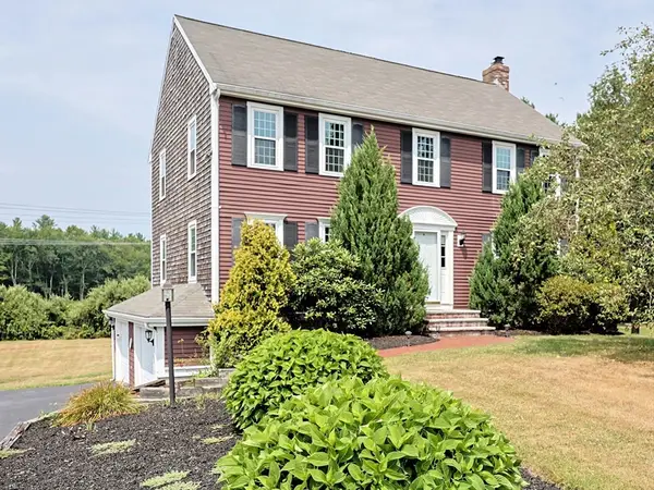 110 Cobblestone Lane, Bridgewater, MA 02324