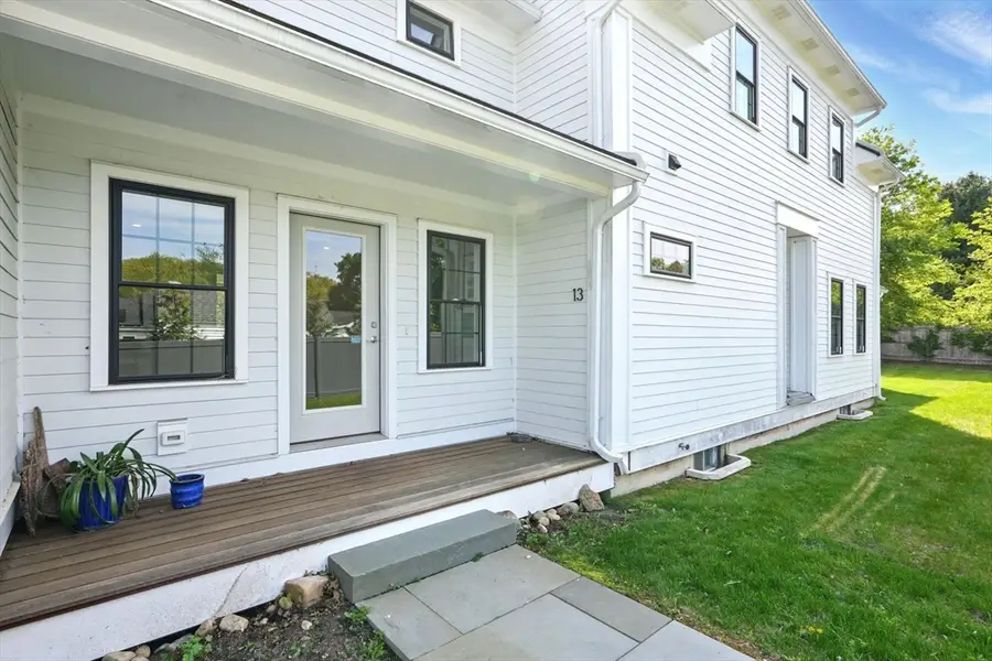 13-15 Vista Ter, Amherst, MA 01002 - Image #3