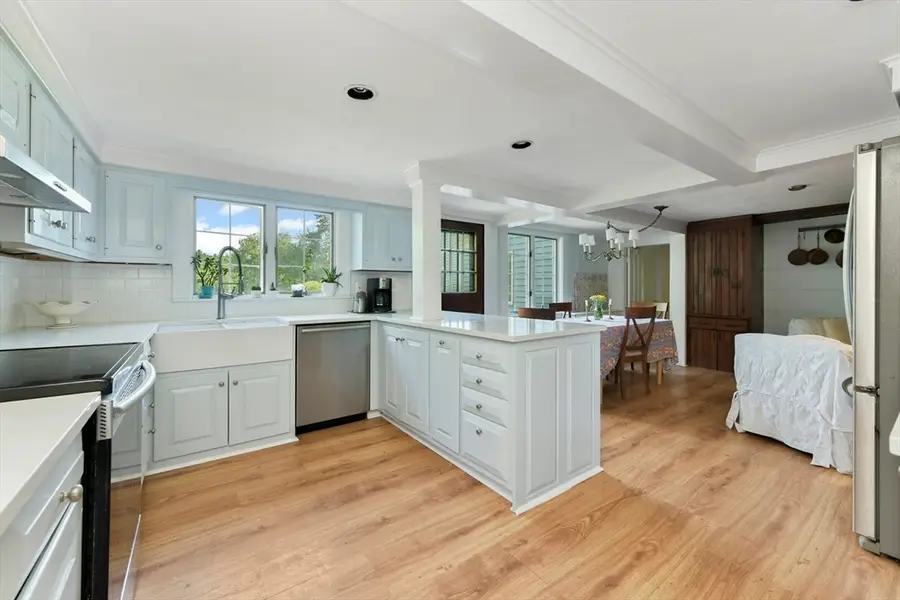 10 Reiling Pond Rd, Lincoln, MA 01773 - Image #3