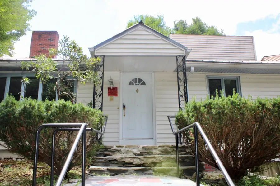87 Bellevue Dr East, Athol, MA 01331 - #2