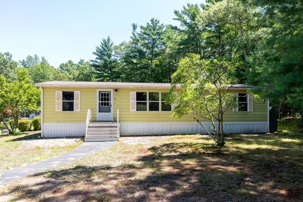 3-9 South Meadow Village, Carver, MA 02330 - Image #1