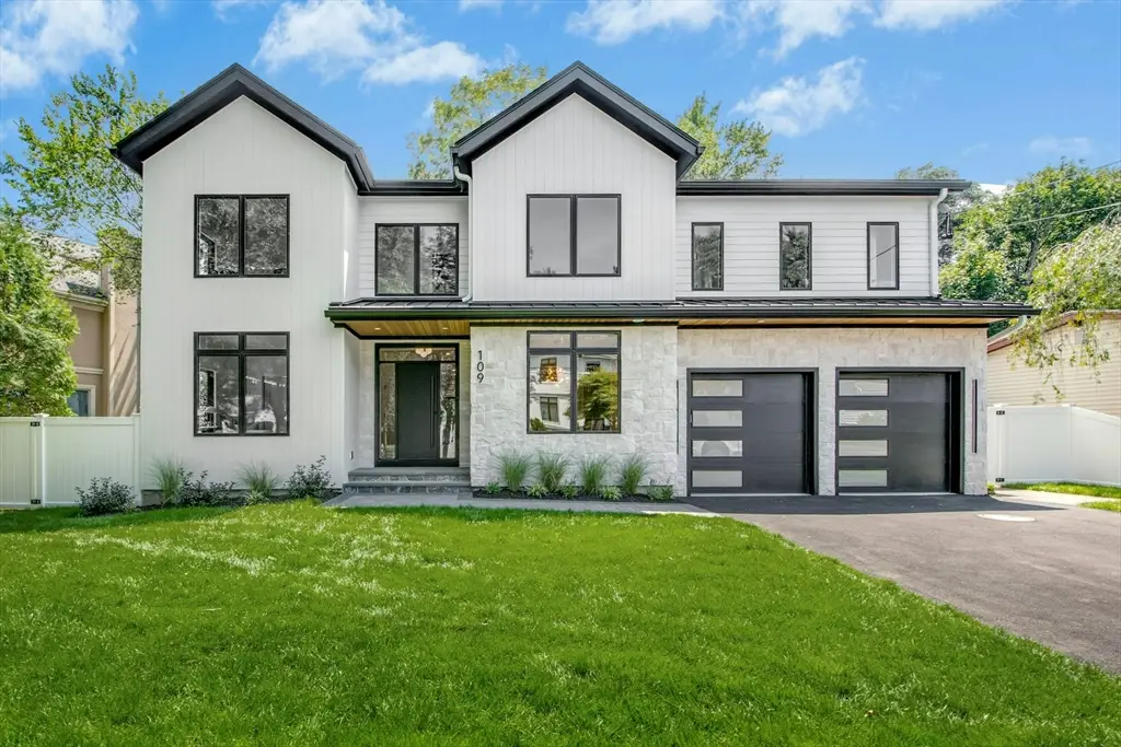 109 Harwich Rd, Newton, MA 02467 - Image #1