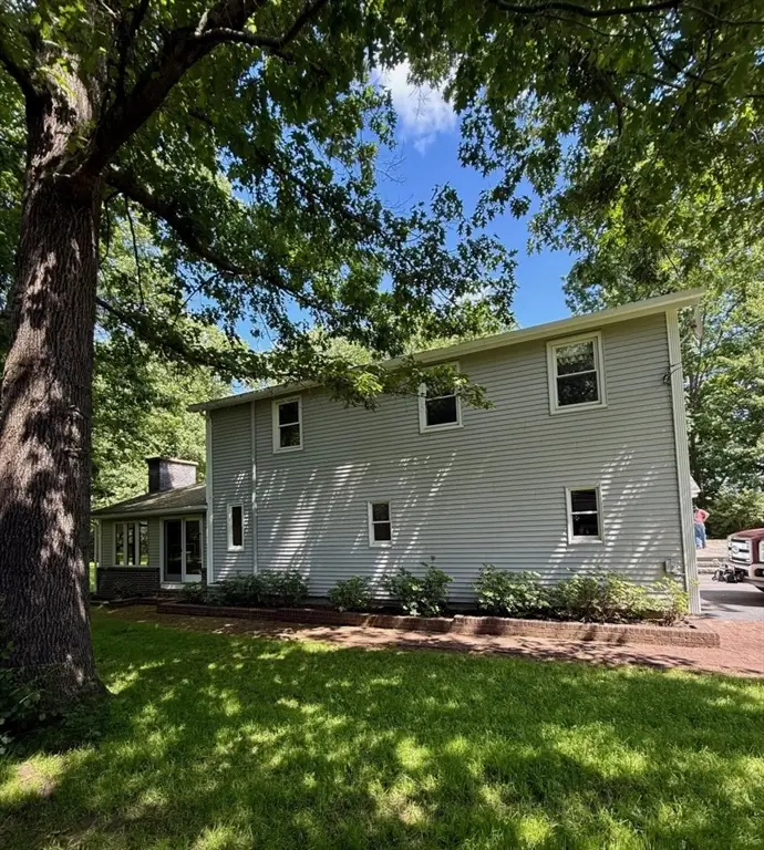 291 Pochassic Rd, Westfield, MA 01085 - Image #3