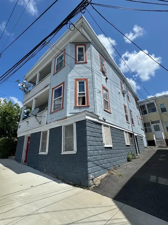39 Ayer St, Haverhill, MA 01832 - Image #1