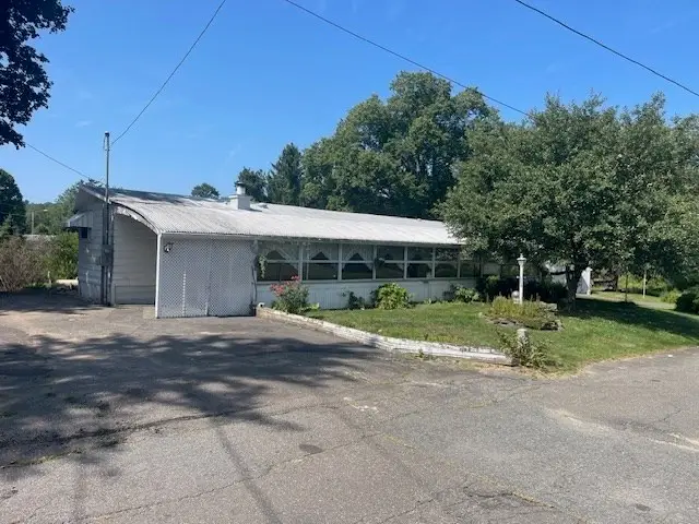 18 Riverview Circle, Brimfield, MA 01010 - Image #1