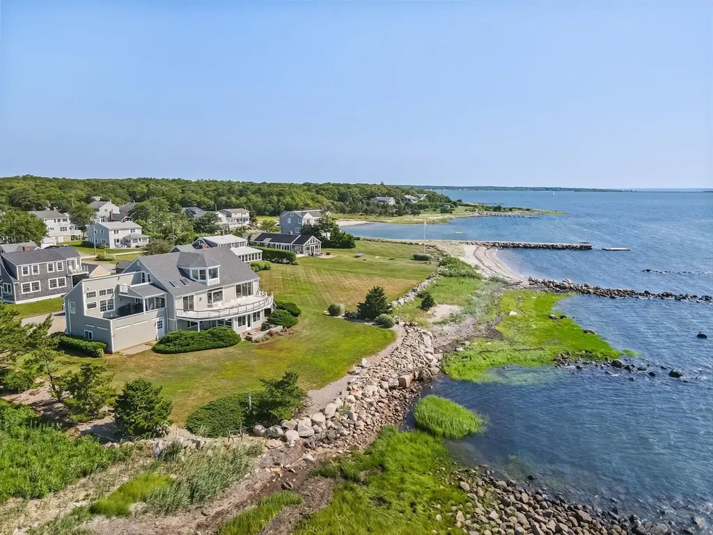 7 Anawan Rd, Mattapoisett, MA 02739 - Image #1