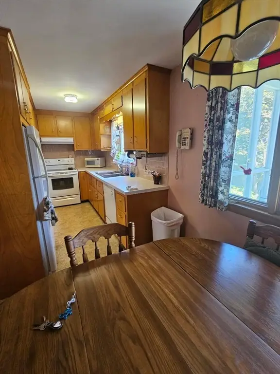 545 Robeson Street, Fall River, MA 02720 - Image #3