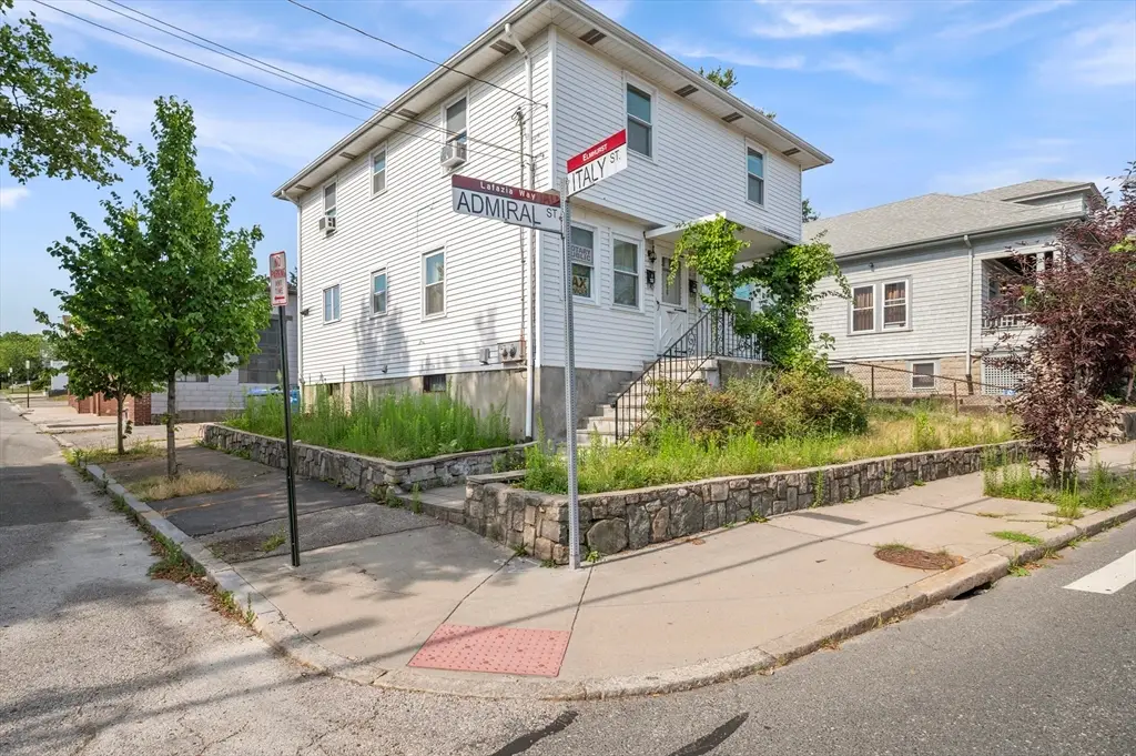 466 Admiral St, Providence, RI 02908 - #1