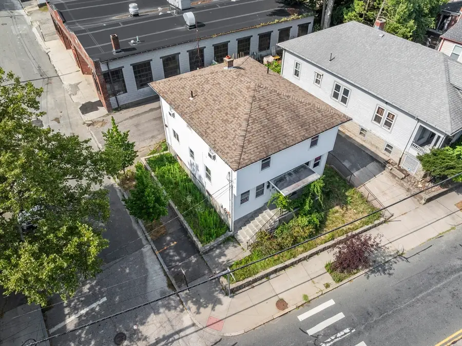 466 Admiral St, Providence, RI 02908 - #2