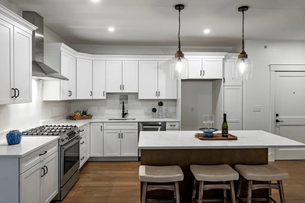 134 Court St #12, Plymouth, MA 02360 - Image #1