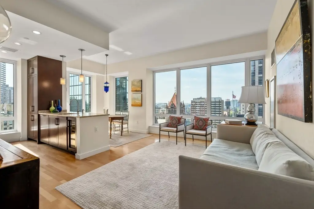 400 Stuart St #15J, Boston, MA 02116 - Image #1