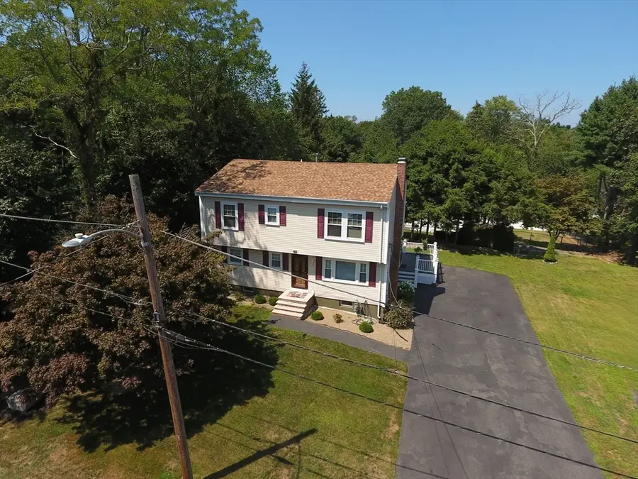 7 Oakwood Ave, Randolph, MA 02368 - Image #3