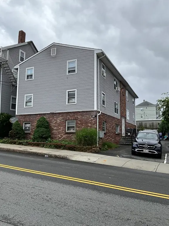 243 Robeson St #6, Fall River, MA 02720 - Image #1