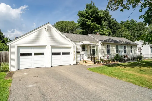 30 Donlon St, Framingham, MA 01701