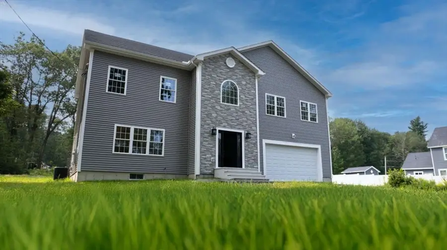 217 Prospect St, Auburn, MA 01501 - Image #2