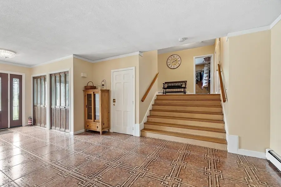 6 Clover Hill Drive, Chelmsford, MA 01824 - Image #3