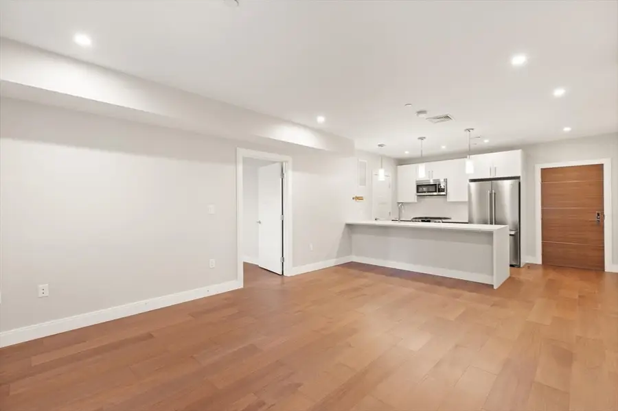 425 Lagrange St #203, Boston, MA 02132 - Image #2