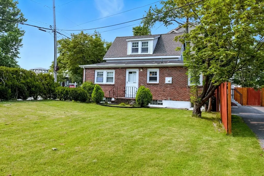 14 Palmer St, Quincy, MA 02169 - #1