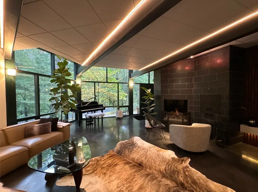 1420 Curve Street, Carlisle, MA 01741 - Image #2