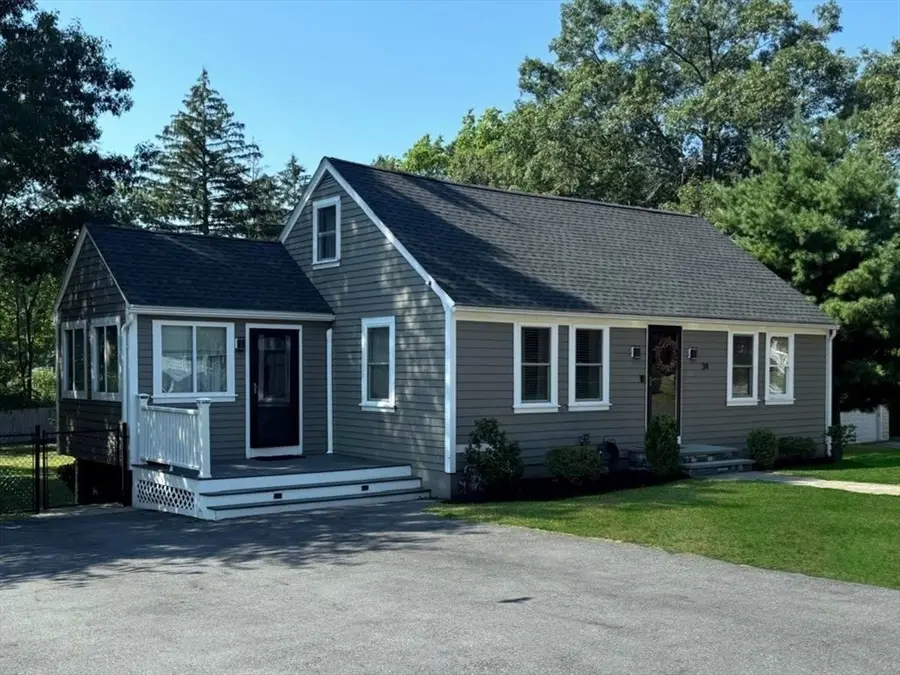 34 Manning Rd, Chelmsford, MA 01824 - Image #2