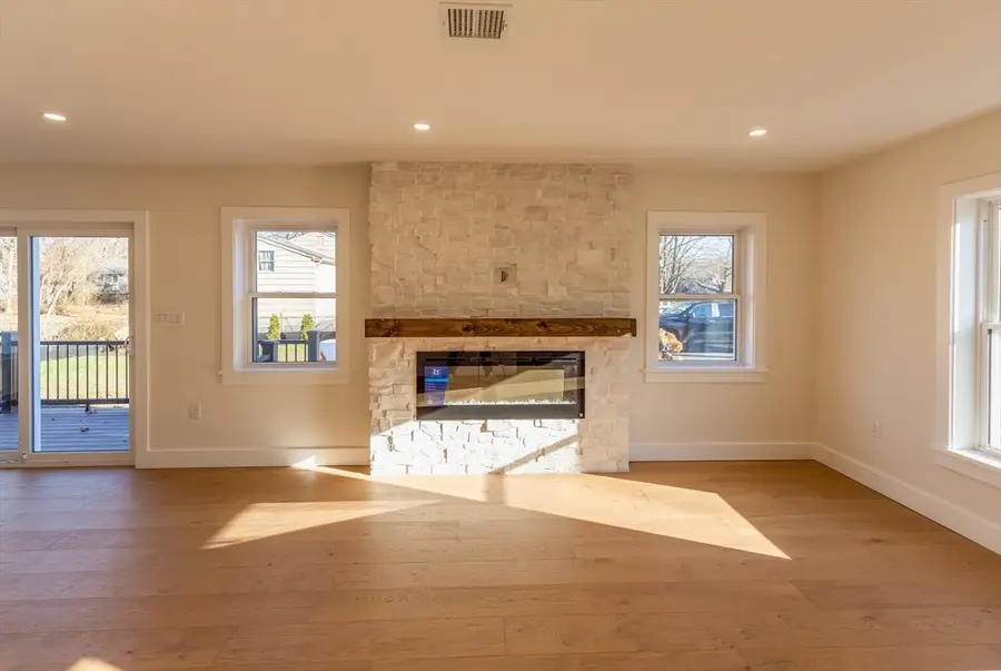 157 Auburn St #157, Whitman, MA 02382 - Image #3