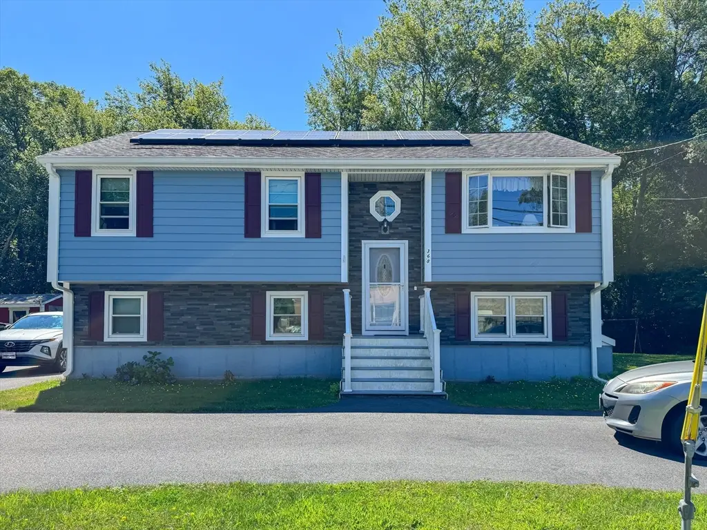 368 Cross Rd, Dartmouth, MA 02747 - #1