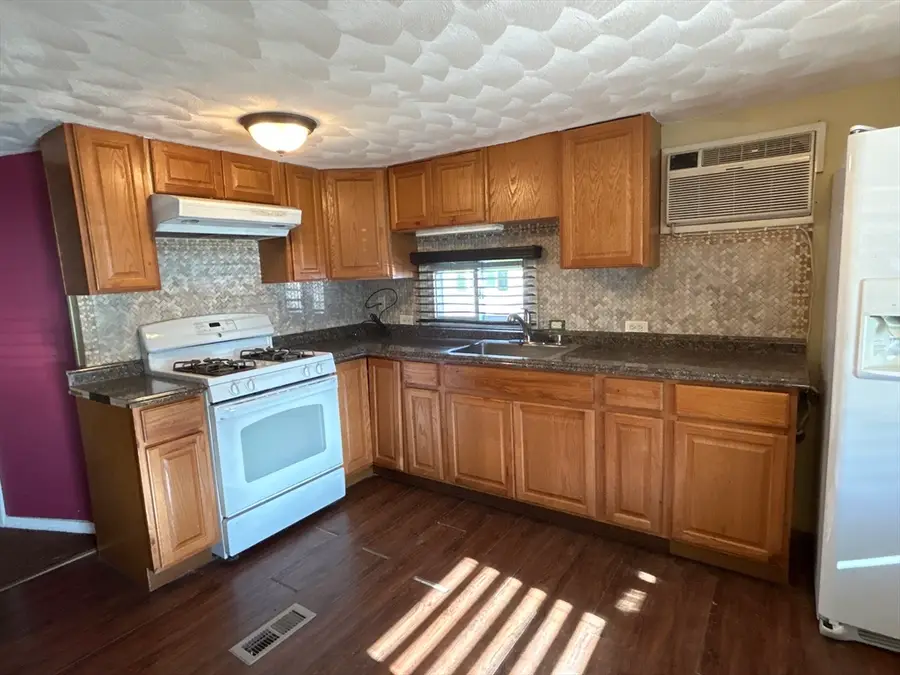 189 Lakeview Street, Tewksbury, MA 01876 - Image #3