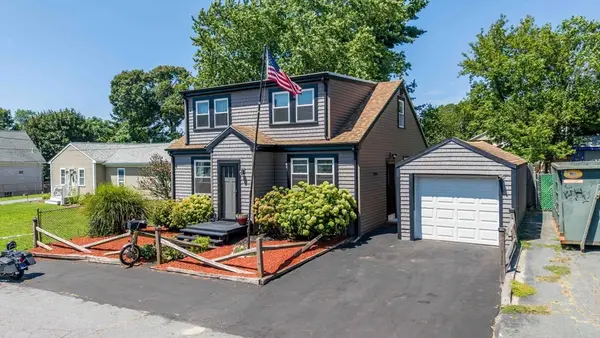 27 Jean St, Acushnet, MA 02743