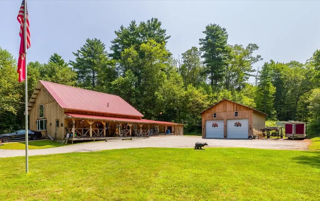 8 Oakwood Rd, Brimfield, MA 01010 - Image #1