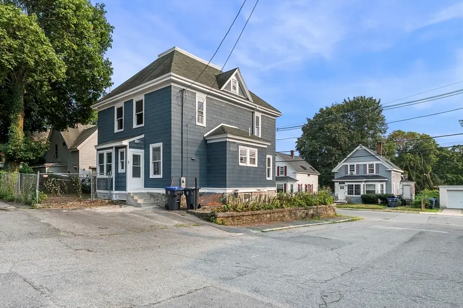 83 Arnold St, Methuen, MA 01844 - Image #3