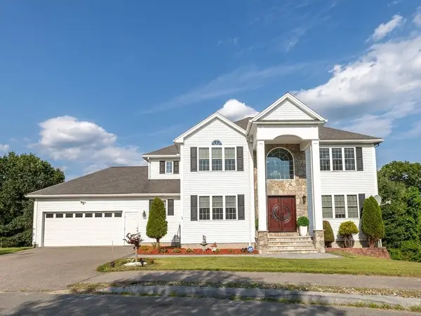 63 Lippold St, Methuen, MA 01844