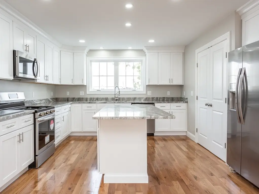 579 Summit St #2, Fall River, MA 02724 - Image #1