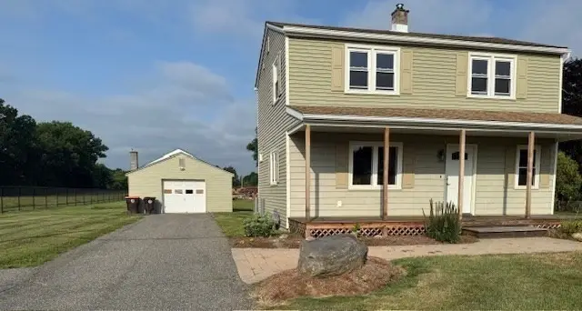 28 Meadow Ave, Agawam, MA 01001 - Image #3