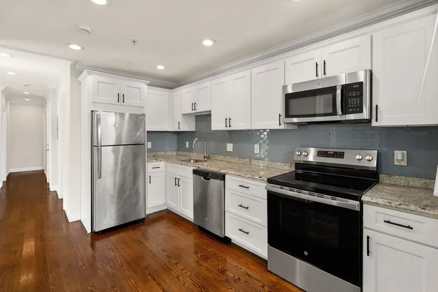 39 W Walnut Park, Boston, MA 02119 - Image #3