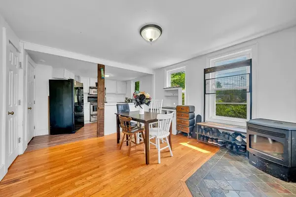 1687-1689 Main Street, Concord, MA 01742