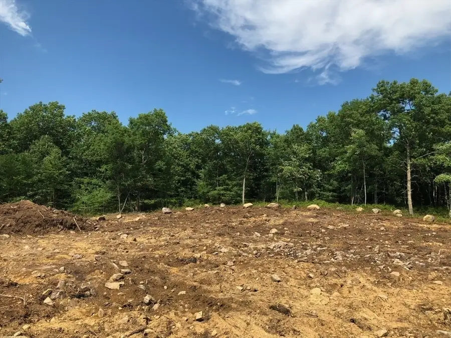 376 Mountain St, Sharon, MA 02067 - Image #2