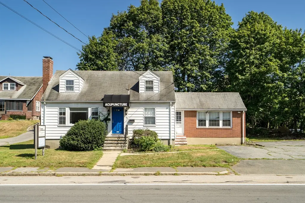 192 Lexington Street, Woburn, MA 01801 - Image #1