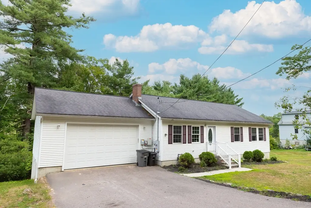 126 Dyer St, Gardner, MA 01440 - Image #1