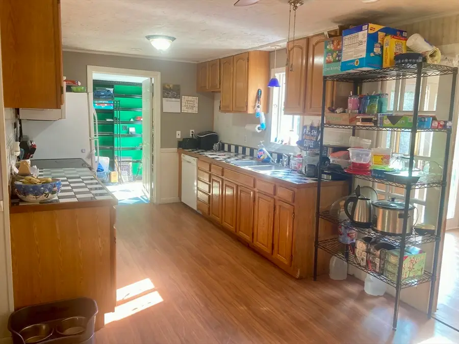 6 Kimball Hill Rd, Holland, MA 01521 - Image #2