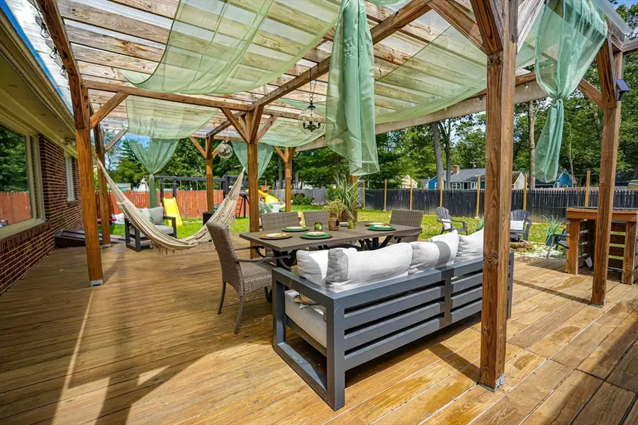 15 Pine Acre Rd, Springfield, MA 01129 - Image #2